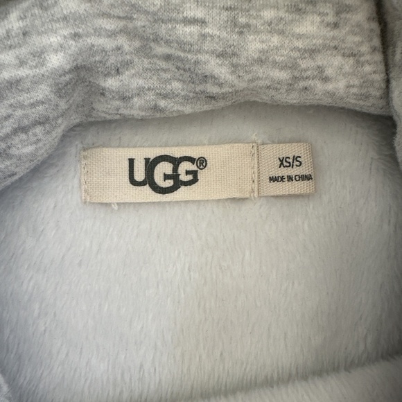 UGG Gray Funnel Neck Pullover Sweatshirt Pockets Fleece Lined 3/4 Sleeve XS/S - Picture 5 of 13